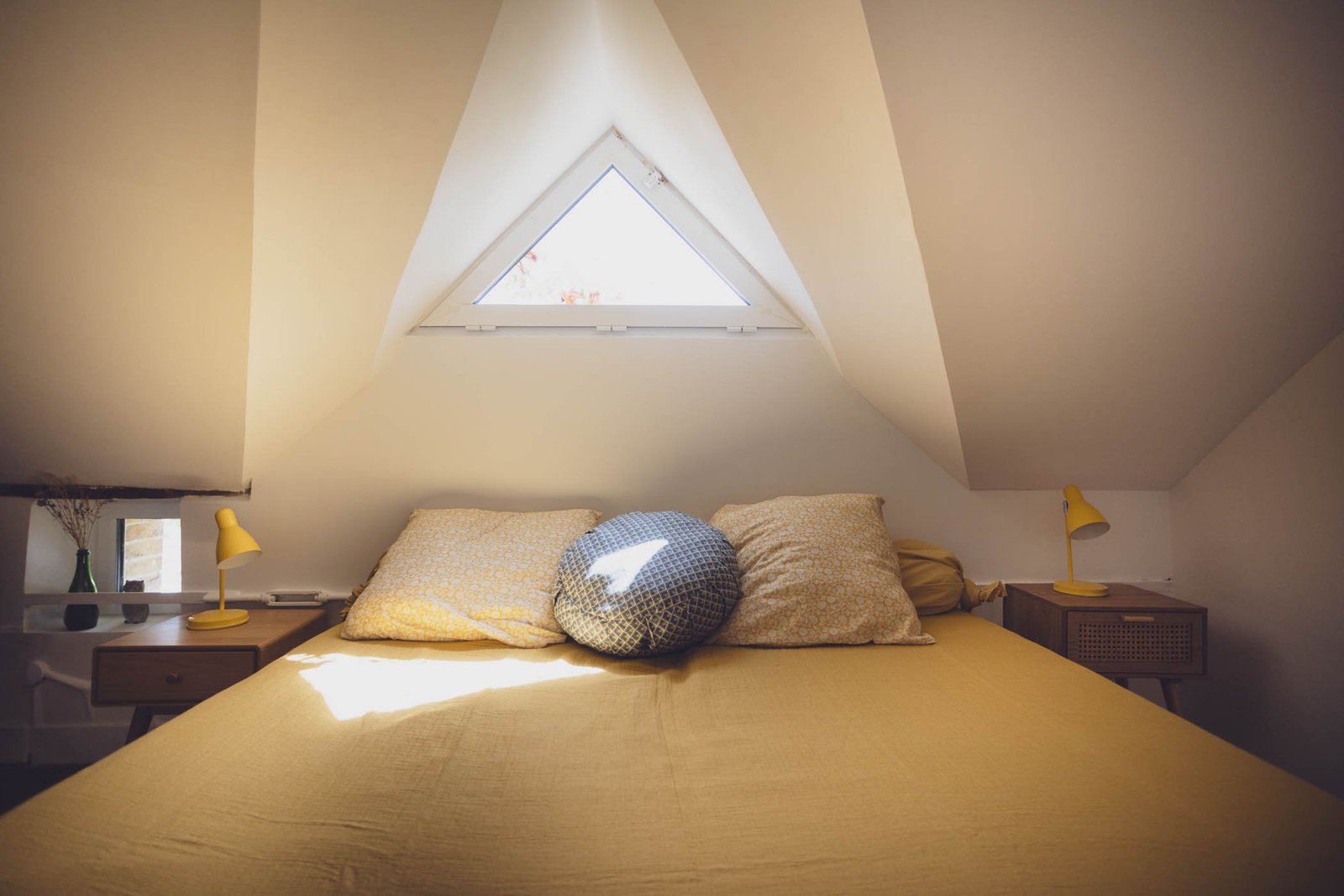 Chambre confortable avec literie de qualité – gîte Ecoliving le Chemin, Blennes, Seine-et-Marne