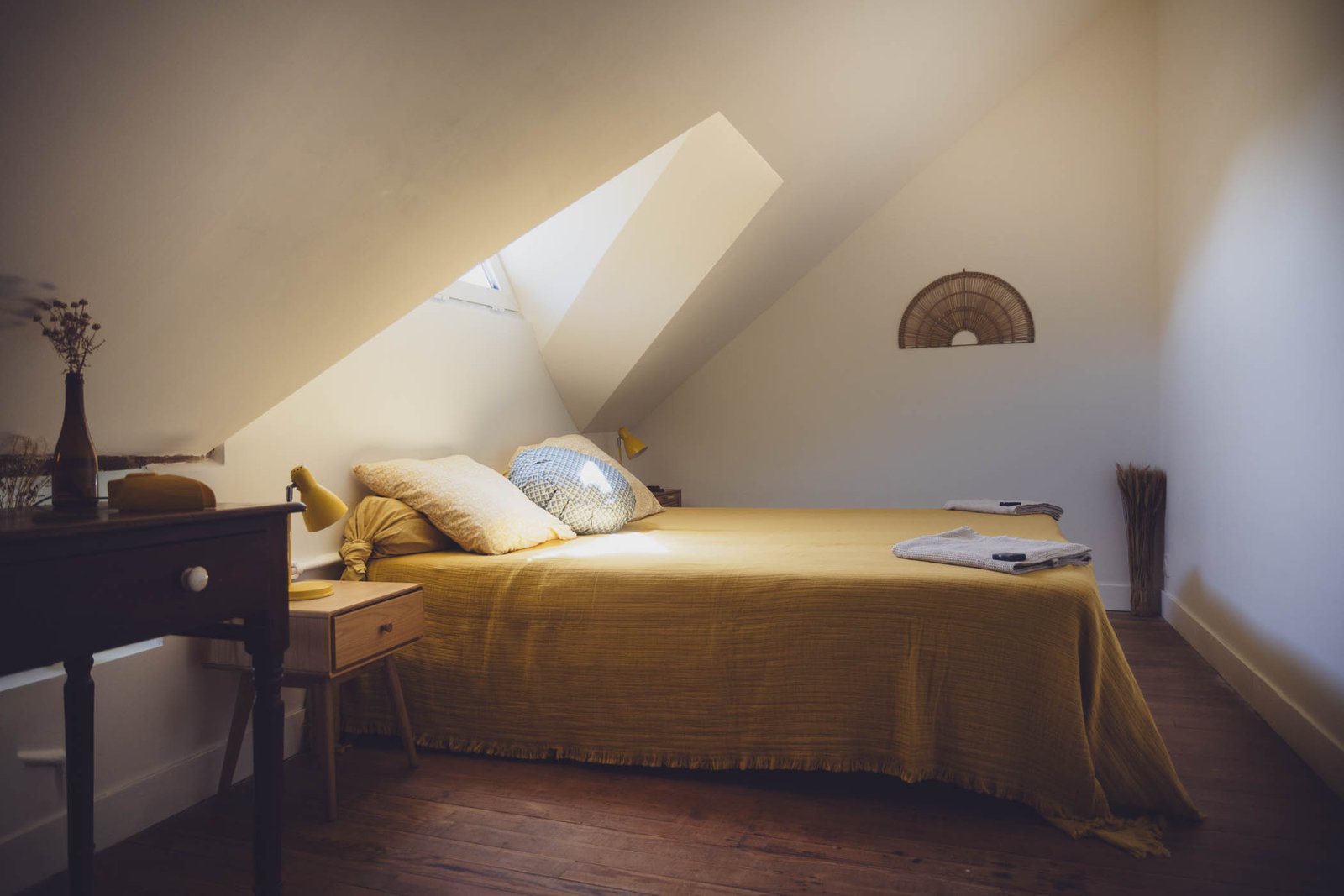 Chambre Sud – Gîte de groupe Ecoliving Le Chemin à Blennes, Seine-et-Marne